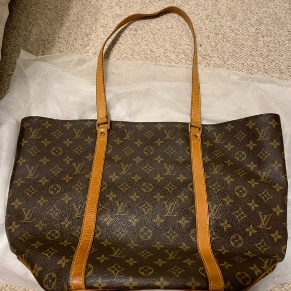 🖤Price Firm🖤 Vintage LV Sac Shopping Tote! - Picture 7 of 8